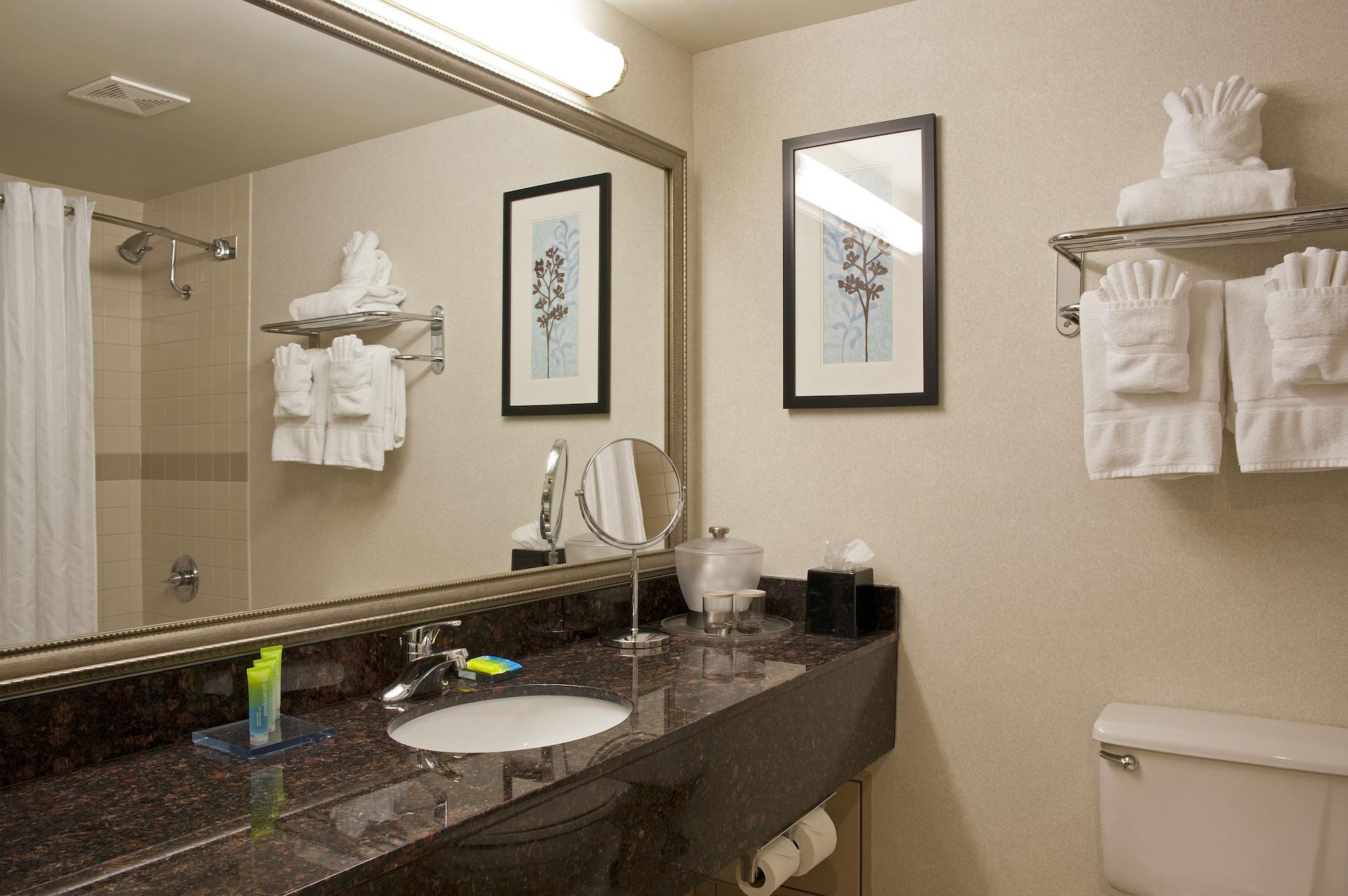 Doubletree By Hilton Pleasant Prairie Kenosha, Wi Hotel Bagian luar foto