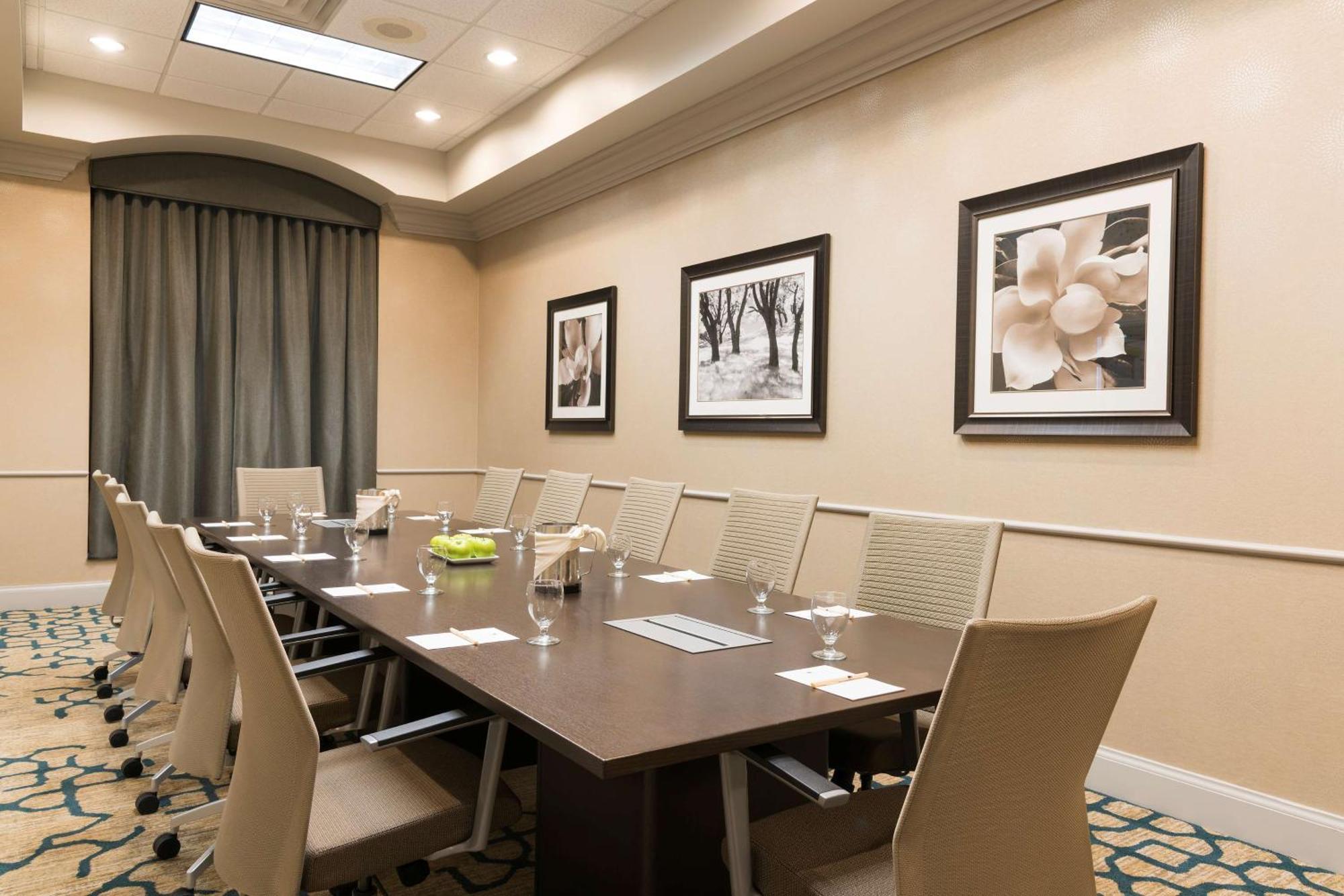 Doubletree By Hilton Pleasant Prairie Kenosha, Wi Hotel Bagian luar foto