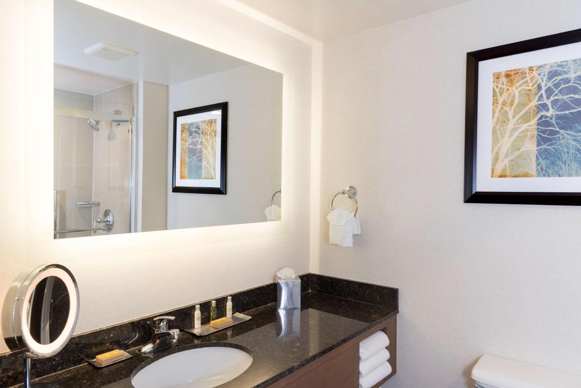 Doubletree By Hilton Pleasant Prairie Kenosha, Wi Hotel Bagian luar foto