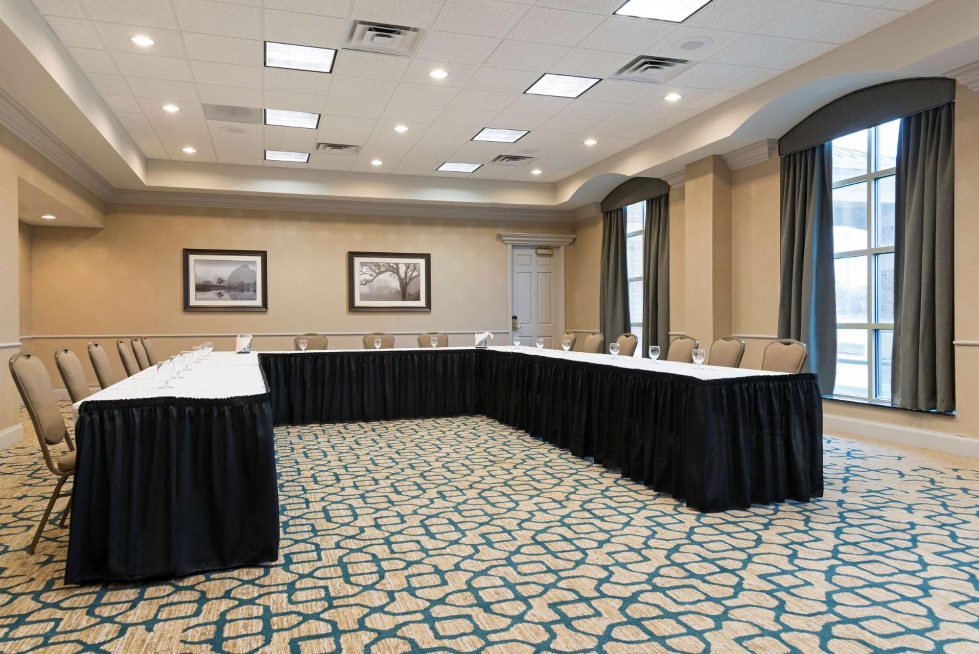 Doubletree By Hilton Pleasant Prairie Kenosha, Wi Hotel Bagian luar foto