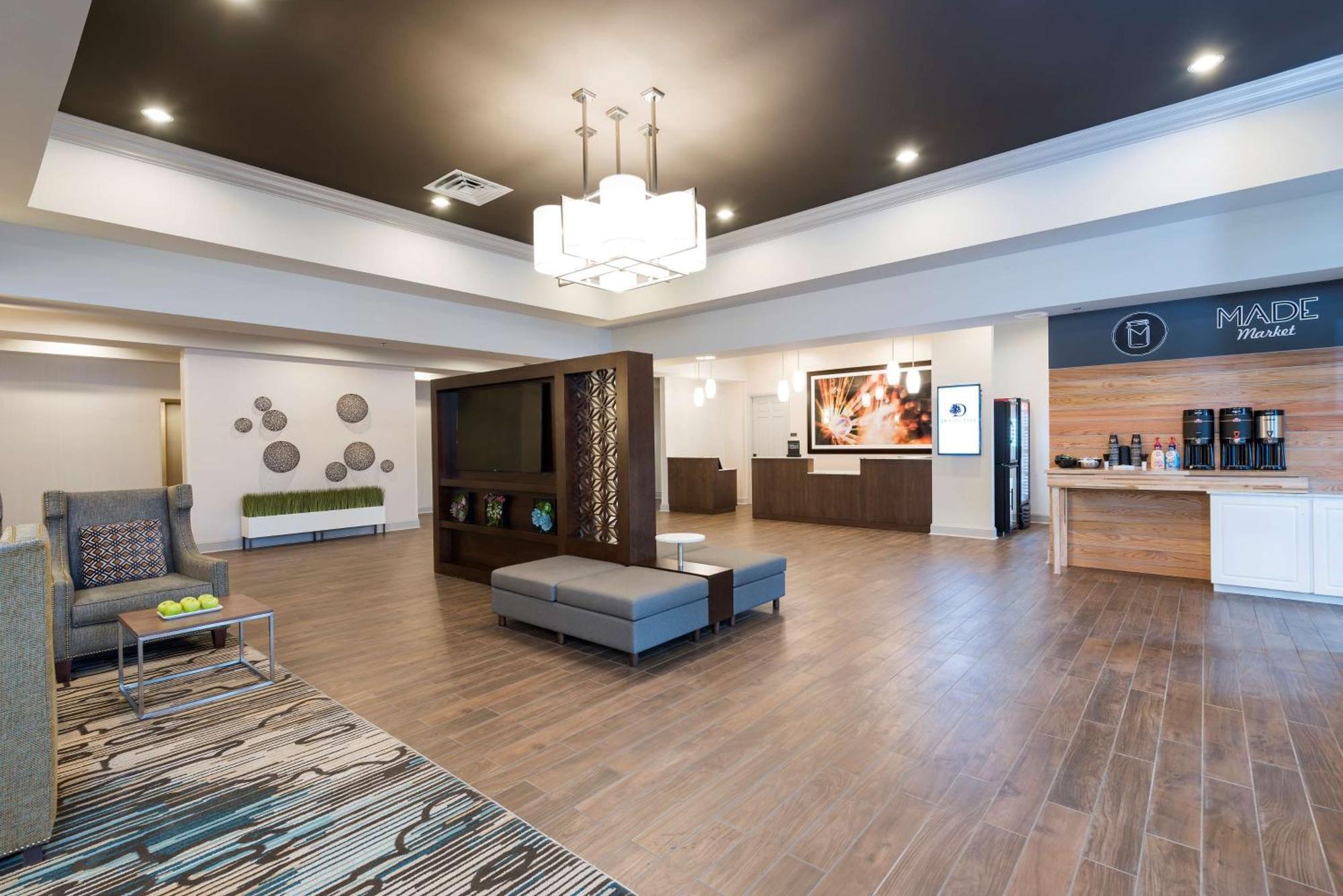 Doubletree By Hilton Pleasant Prairie Kenosha, Wi Hotel Bagian luar foto