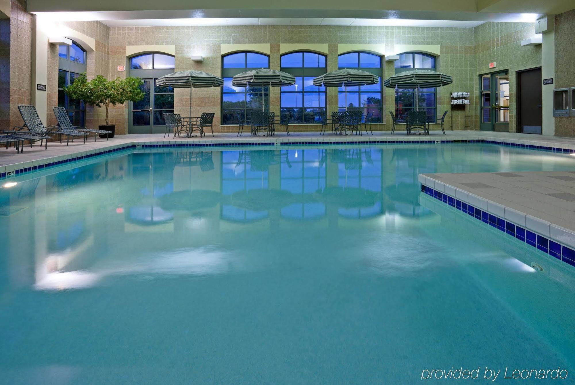 Doubletree By Hilton Pleasant Prairie Kenosha, Wi Hotel Bagian luar foto